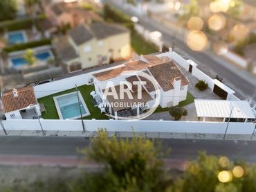 Haus mit Pool zum Verkauf in Entrepinos