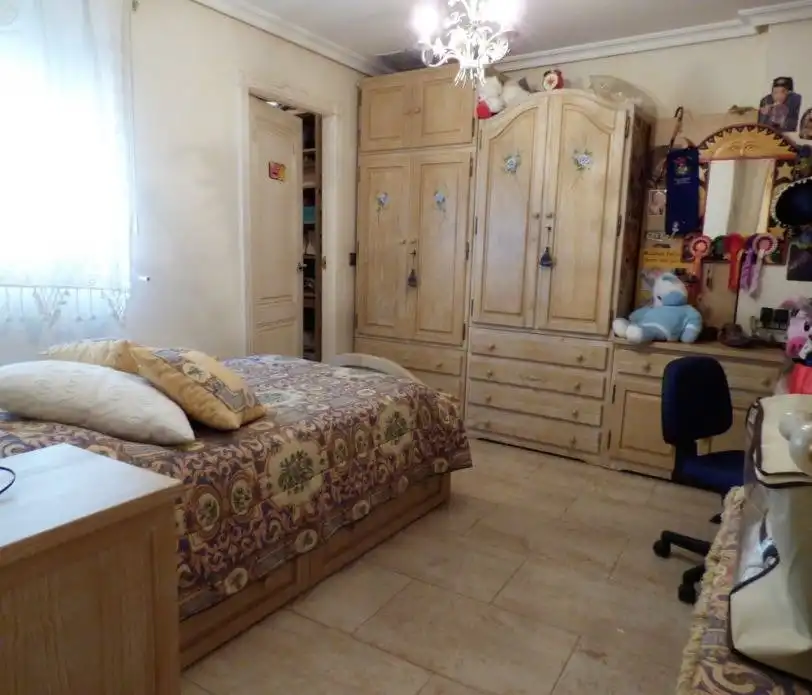 Dormitori de Casa o xalet en venda en Crevillent amb Aire condicionat, Calefacció i Jardí privat