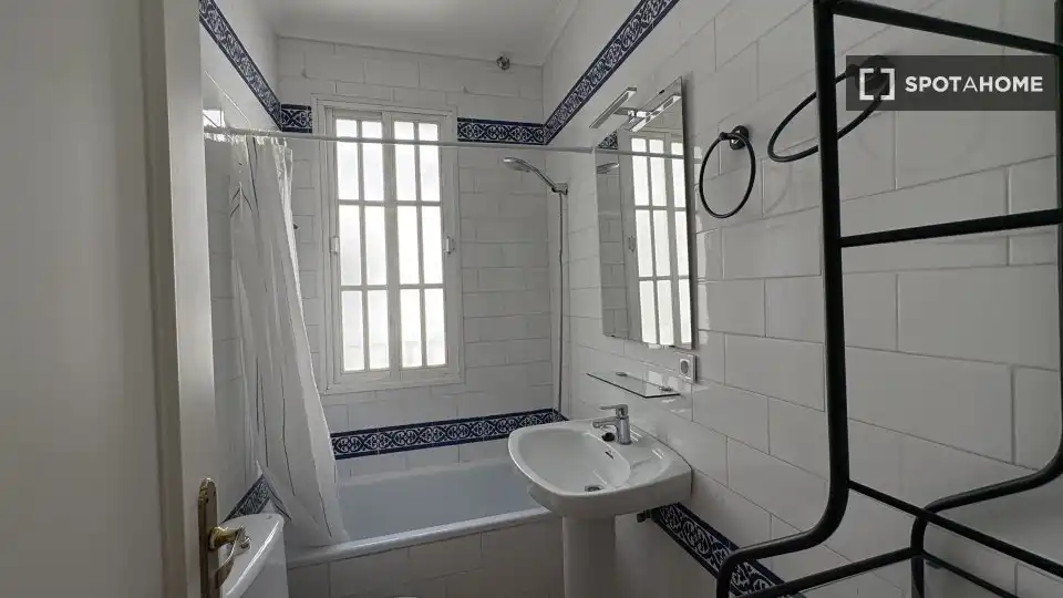 Zimmer in Triana Casco Antiguo