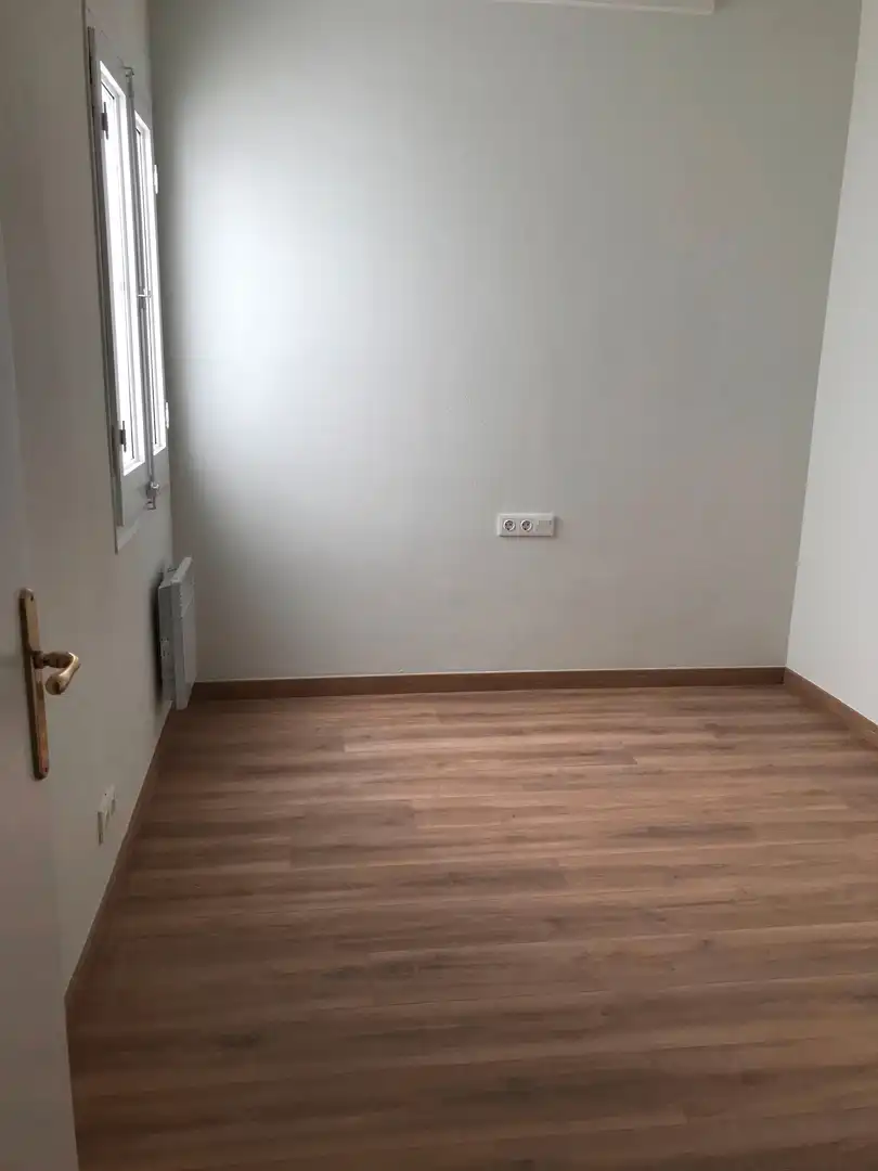 Attic for rent in Carrer de Mossèn Jacint Verdaguer, El Centre