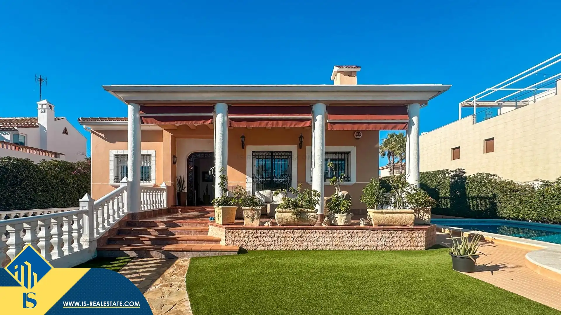 Chalet con jardín en venta en La Mata, imagen 2