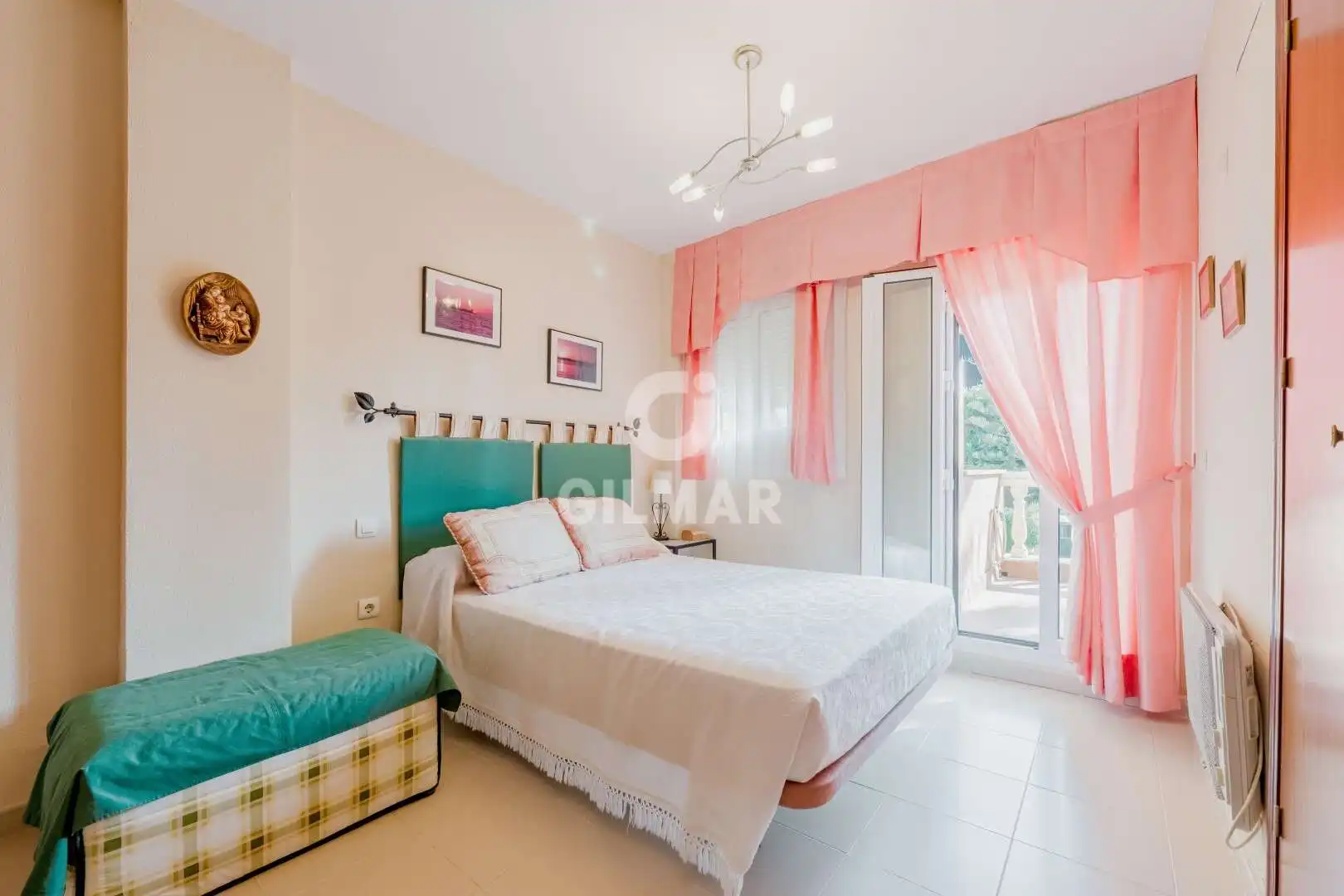 Bedroom of Houses for sale in Conil de la Frontera  with Heating and Private garden