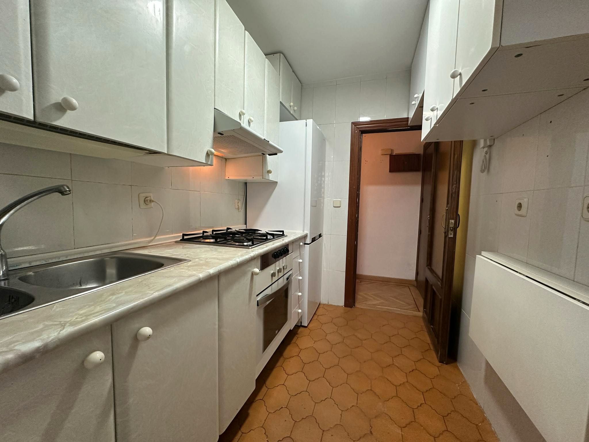 Cuina de Pis de lloguer en  Madrid Capital amb Calefacció, Moblat i Rentadora