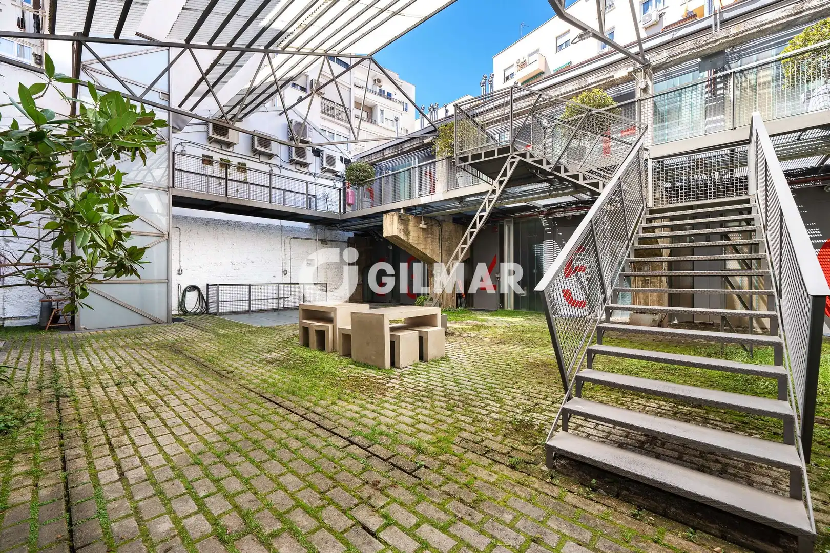 Terraza de Piso en venta en Madrid con Calefacción y Jardín privado