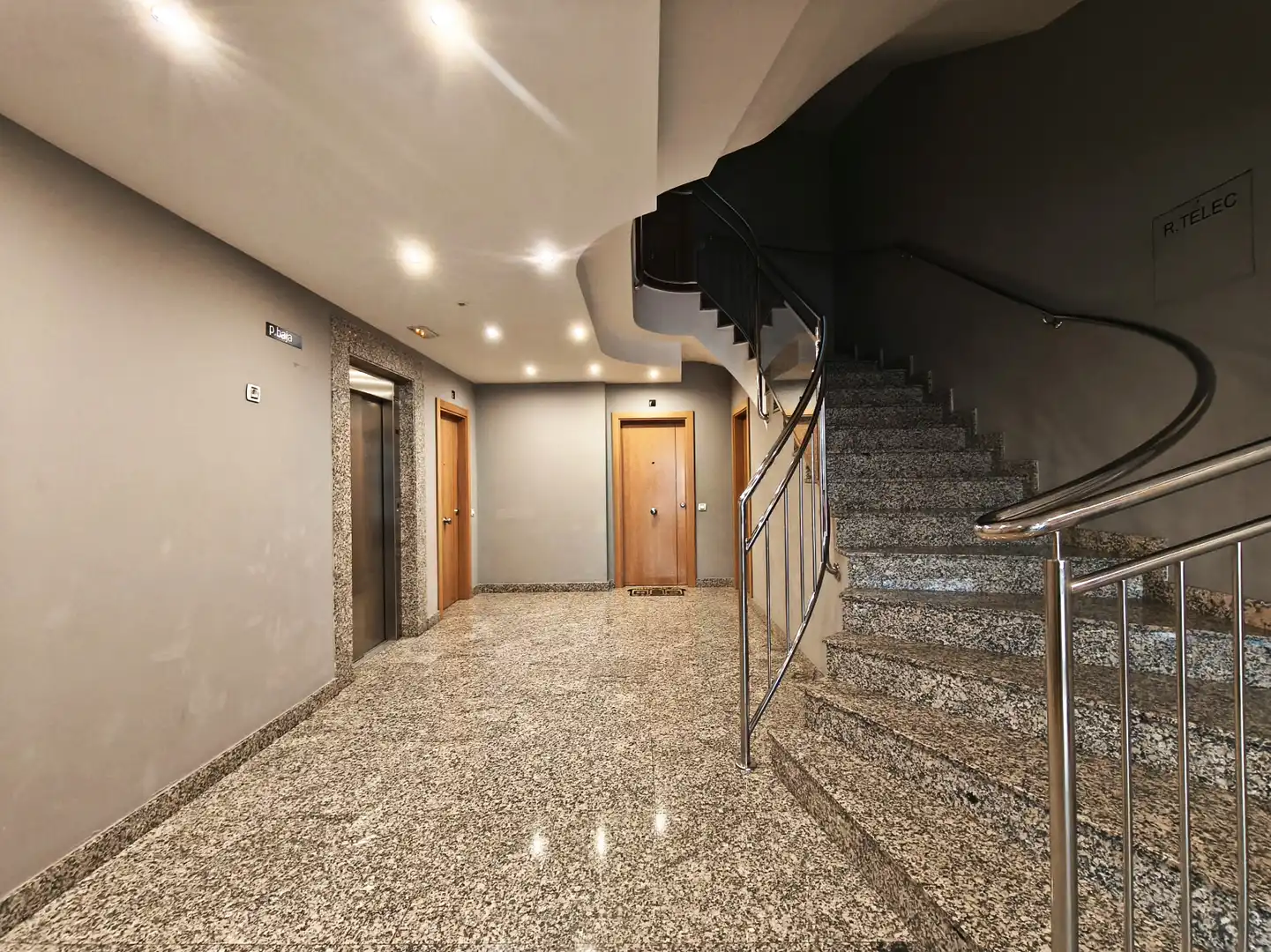 Piso en venta en  Logroño con Aire acondicionado, Calefacción y Jardín privado
