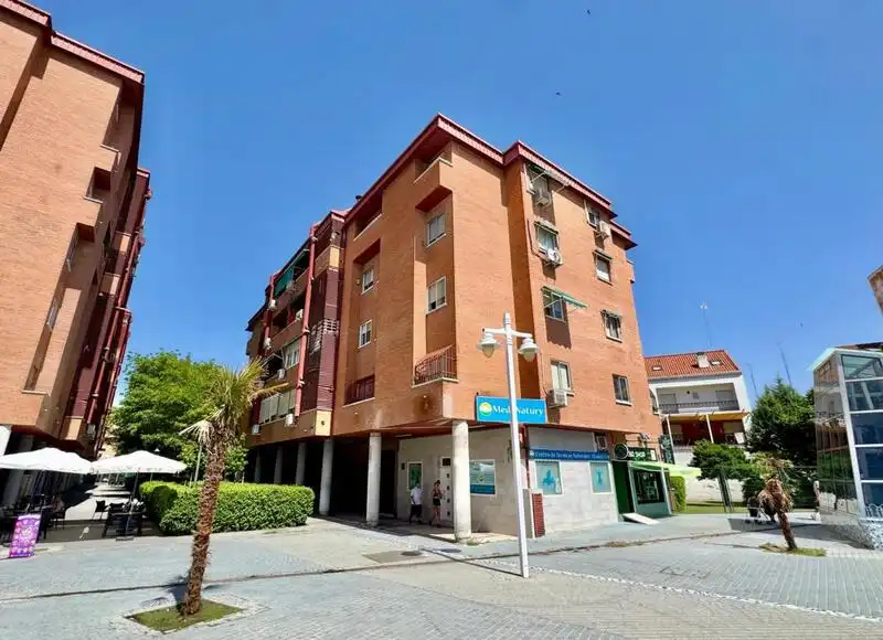 Exterior view of Flat for sale in Torrejón de Ardoz  with Heating, Terrace and Storage room