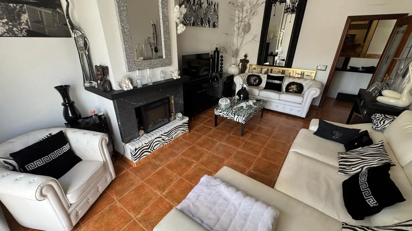 Sala d'estar de Casa adosada en venda en Rincón de la Victoria amb Aire condicionat, Terrassa i Traster