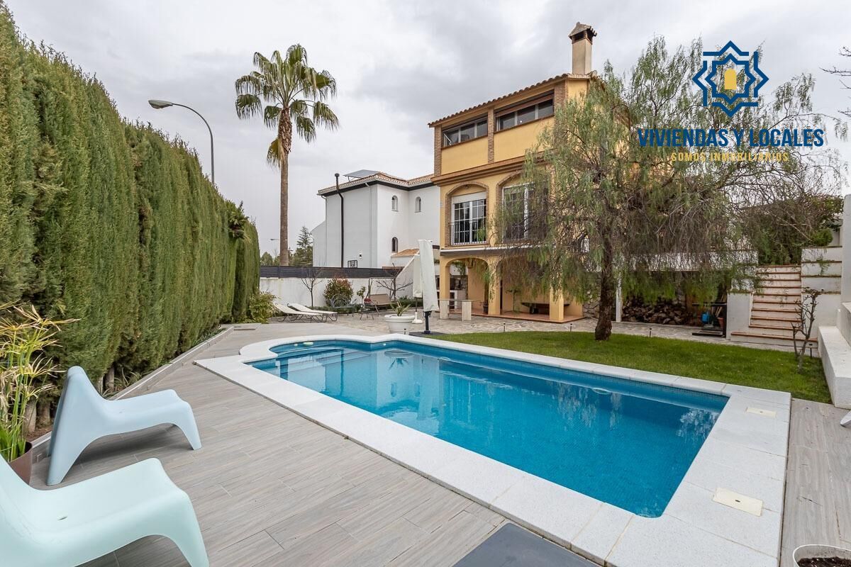 Swimming pool of Single-family semi-detached for sale in Alhendín  with Community pool