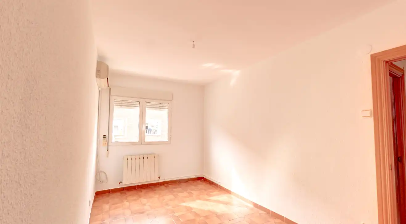 Bedroom of Flat for sale in Zaragoza  with Heating
