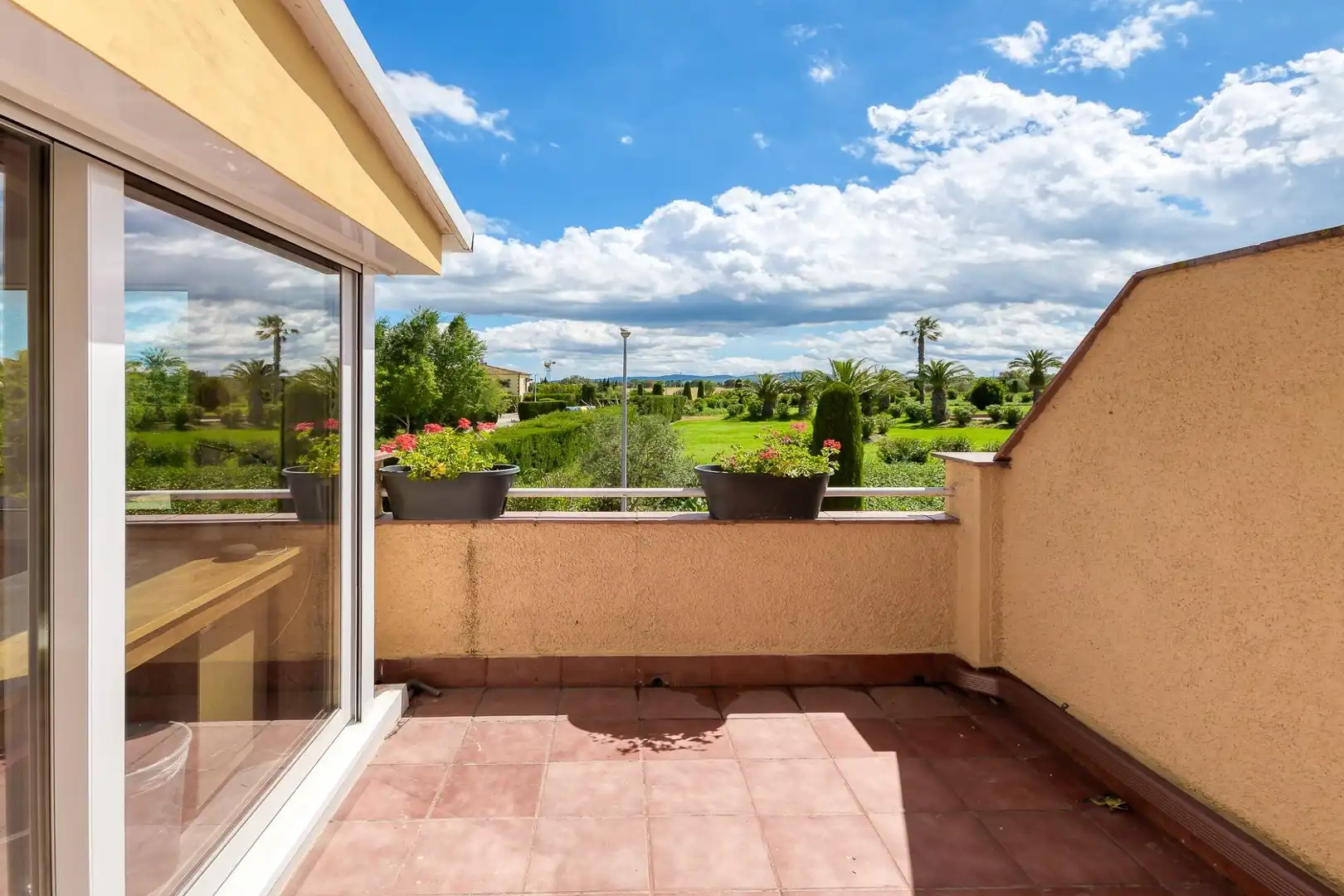 Terrassa de Casa adosada en venda en Torroella de Fluvià amb Aire condicionat, Calefacció i Jardí privat