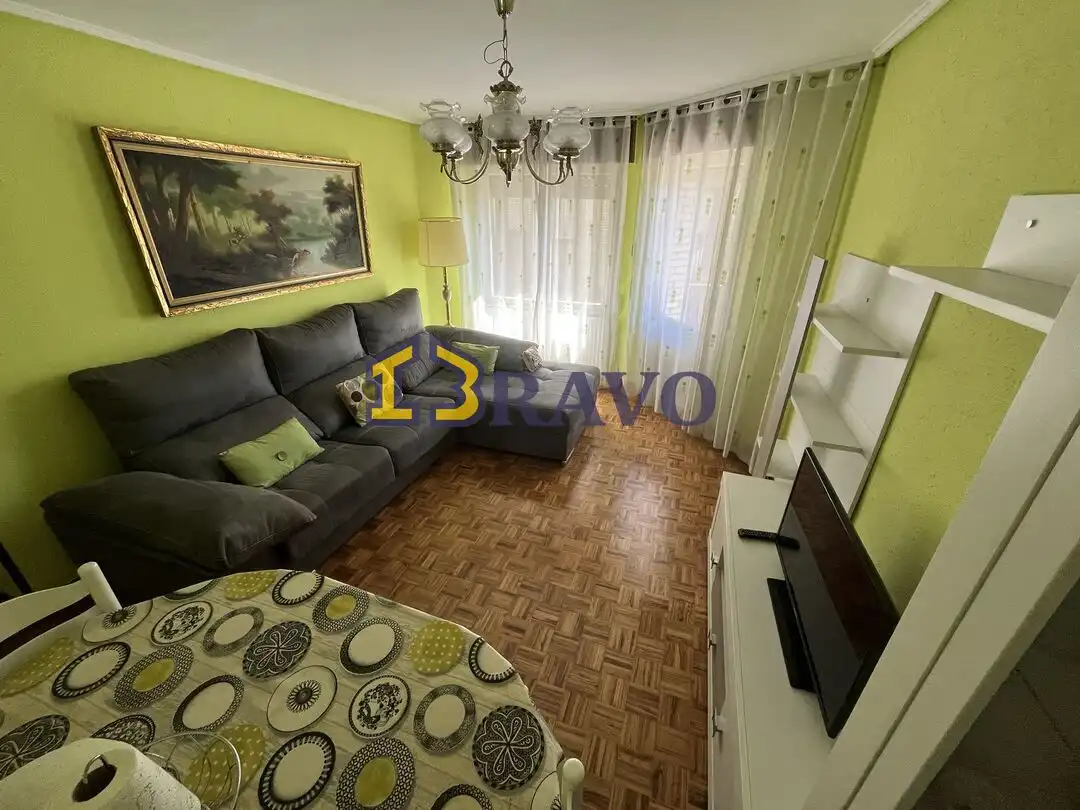Living room of Flat for sale in Medina de Pomar  with Heating, Furnished and Balcony
