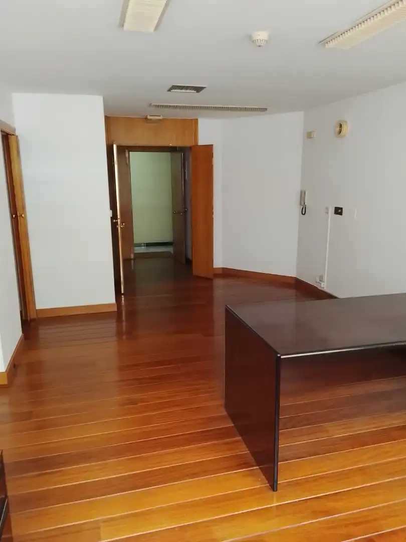 Oficina con ascensor en venta en Rafaela Ybarra Kalea, imagen 4