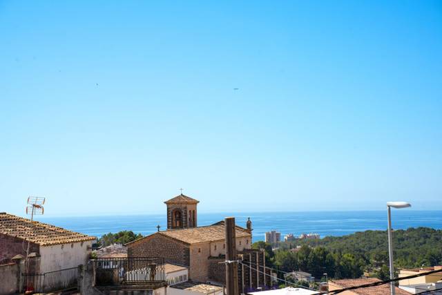 Casa-chalet en Venta en Carrer del Rector Vives en Génova