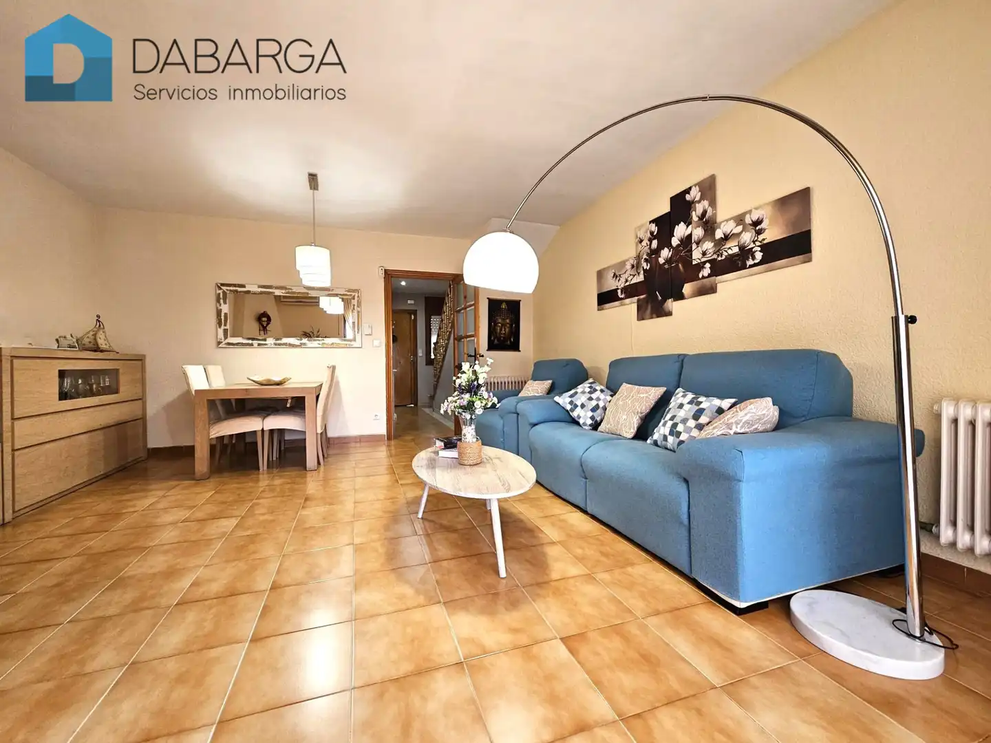 Sala d'estar de Casa adosada en venda en Ripollet amb Aire condicionat, Calefacció i Jardí privat