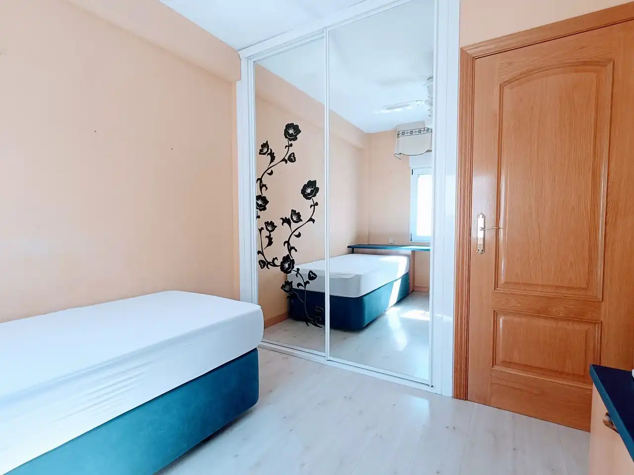 Habitación de Piso de alquiler en Madrid con Aire acondicionado, Calefacción y Amueblado