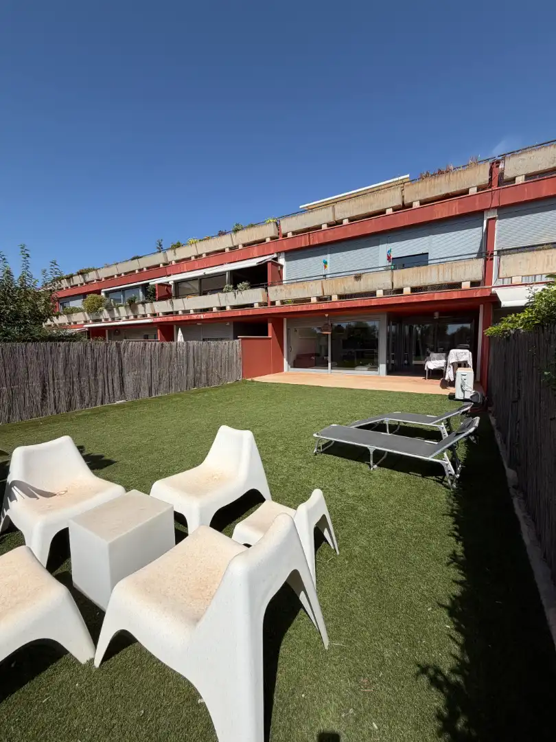 Bajo con piscina en venta en Ciutadella, imagen 2
