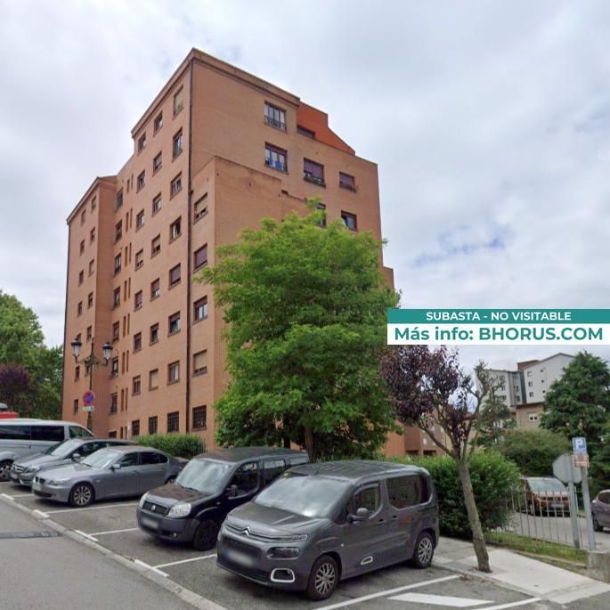 Vista exterior de Piso en venta en Oviedo 