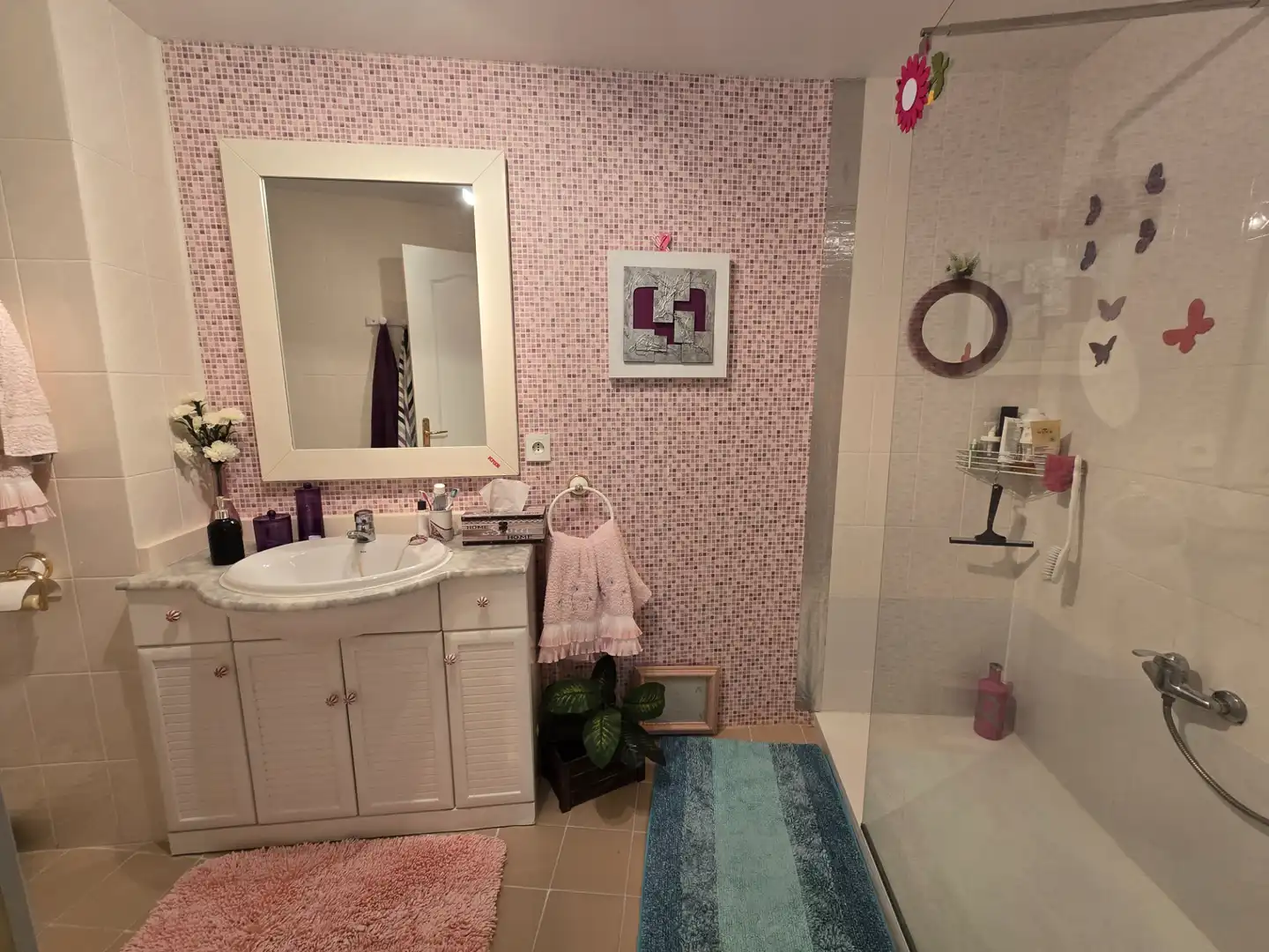 Badezimmer von Wohnung zum Verkauf in Bareyo mit Heizung, Terrasse und Möbliert