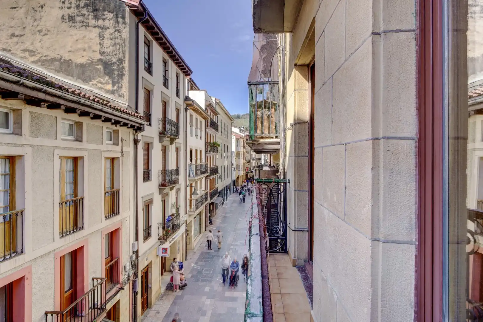 Vista exterior de Pis en venda en Zarautz amb Balcó
