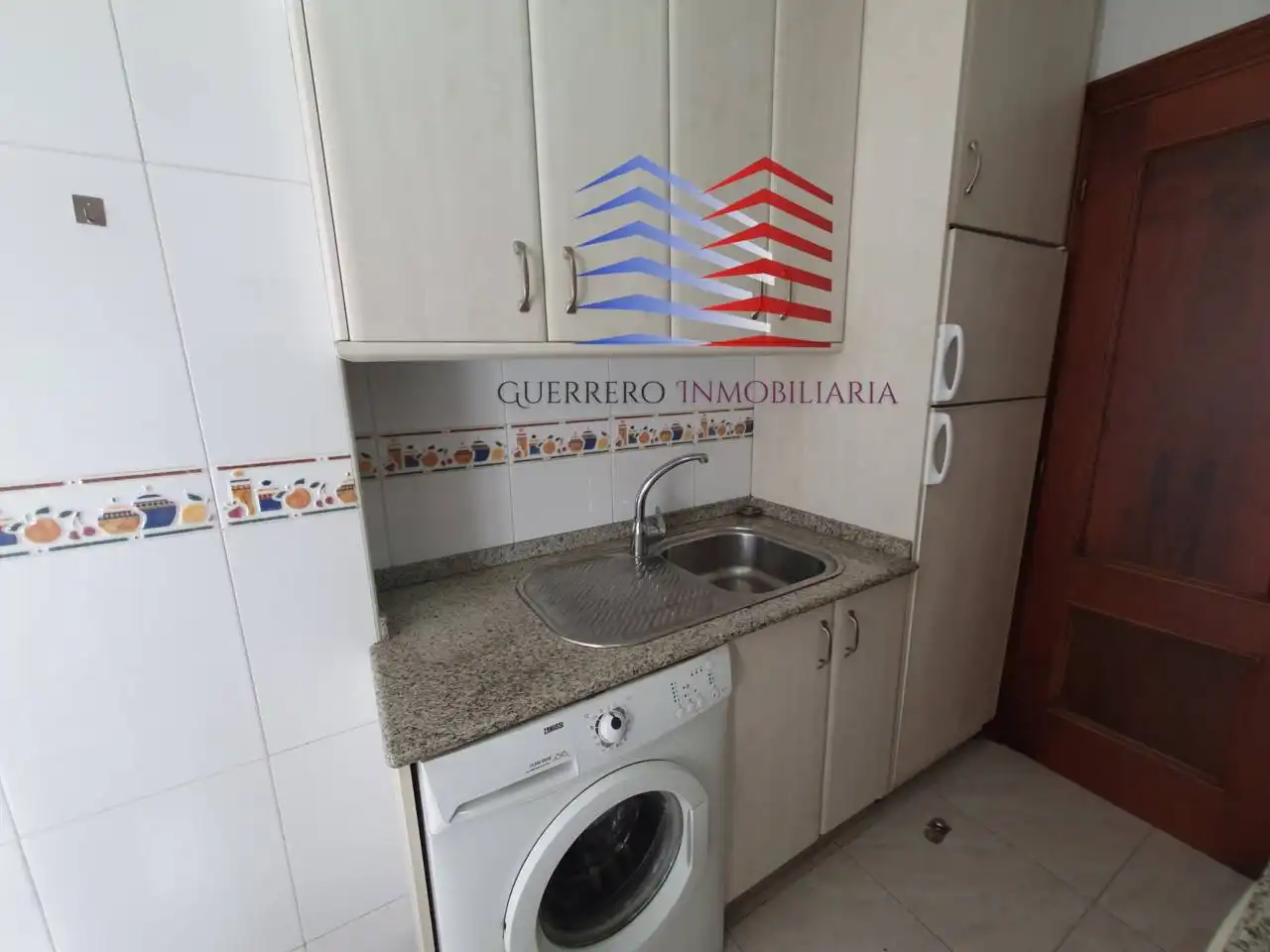 Cocina de Apartamento de alquiler en Ourense Capital  con Calefacción, Parquet y Amueblado