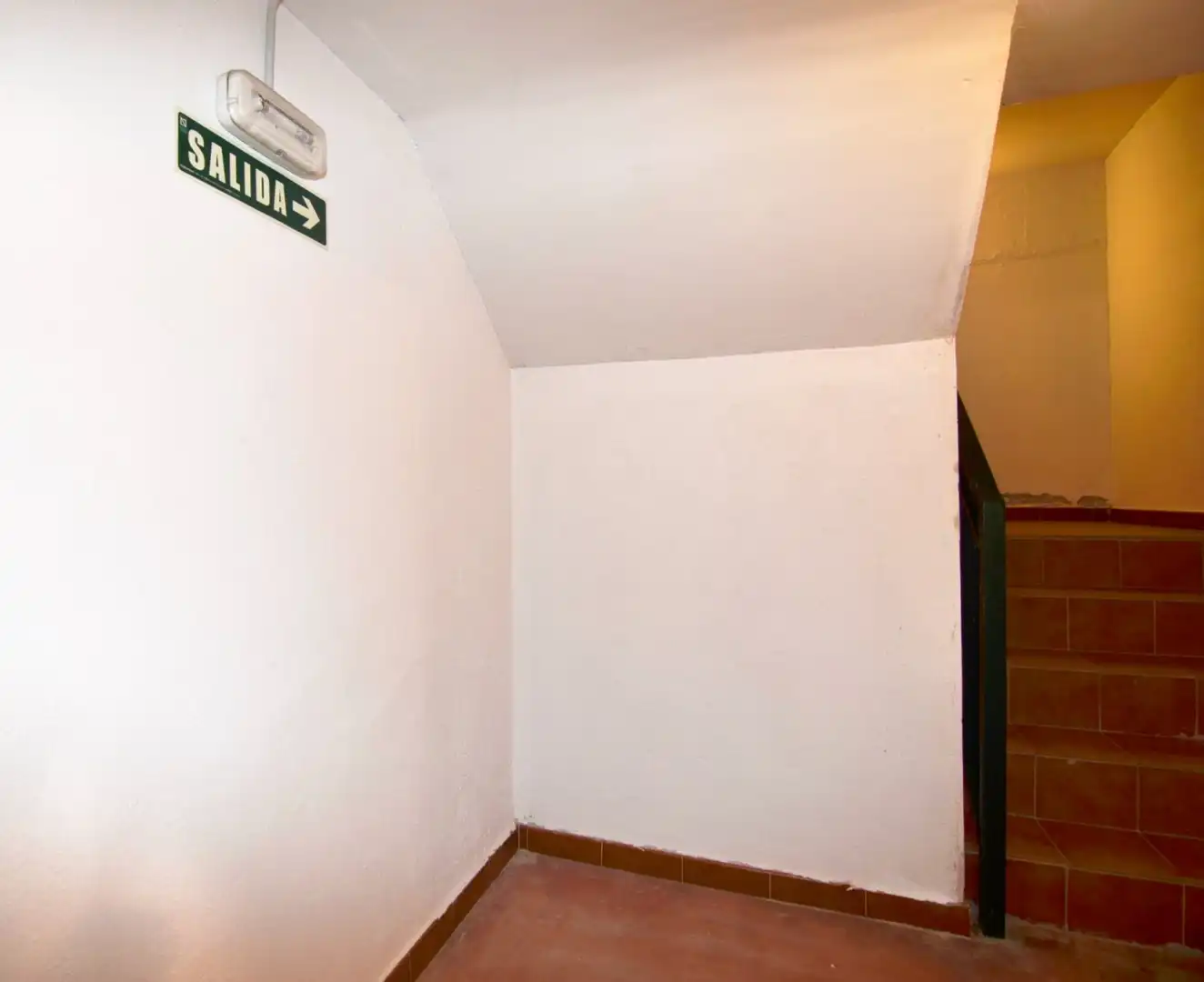 Garage zum Verkauf in Candelario