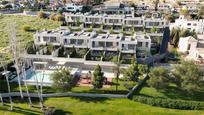 Exterior view of Single-family semi-detached for sale in Las Gabias  with Air Conditioner, Heating and Private garden