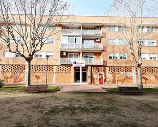 Vista exterior de Local en venda en Alcalá de Henares