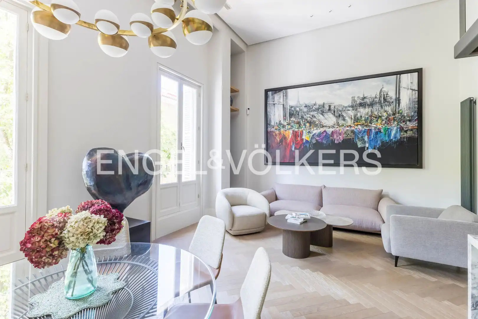 Living room of Flat for sale in Madrid  with Air Conditioner, Heating and Storage room