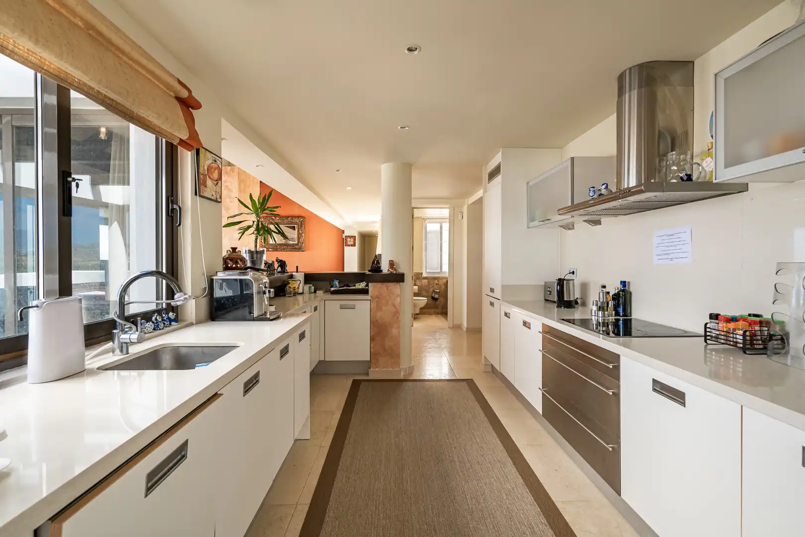 Kitchen of Attic for sale in Benahavís  with Air Conditioner, Terrace and Storage room