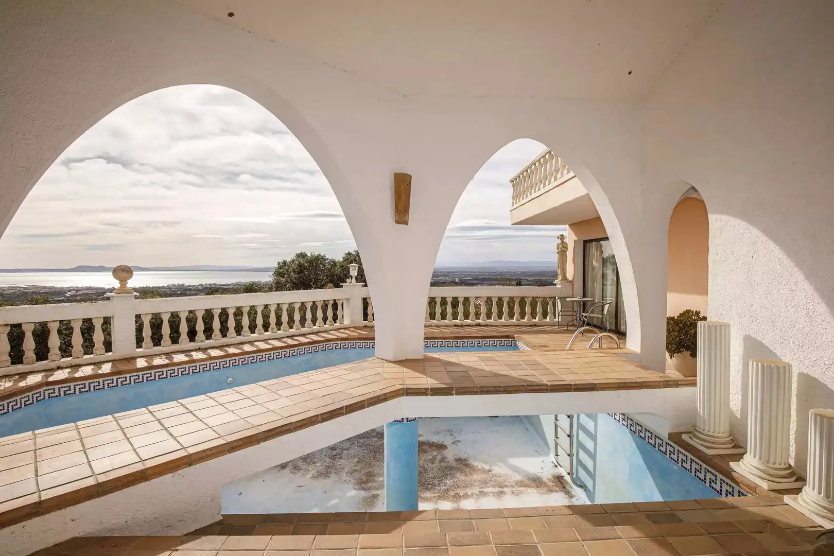 Piscina de Casa o xalet en venda en Roses amb Aire condicionat, Calefacció i Jardí privat