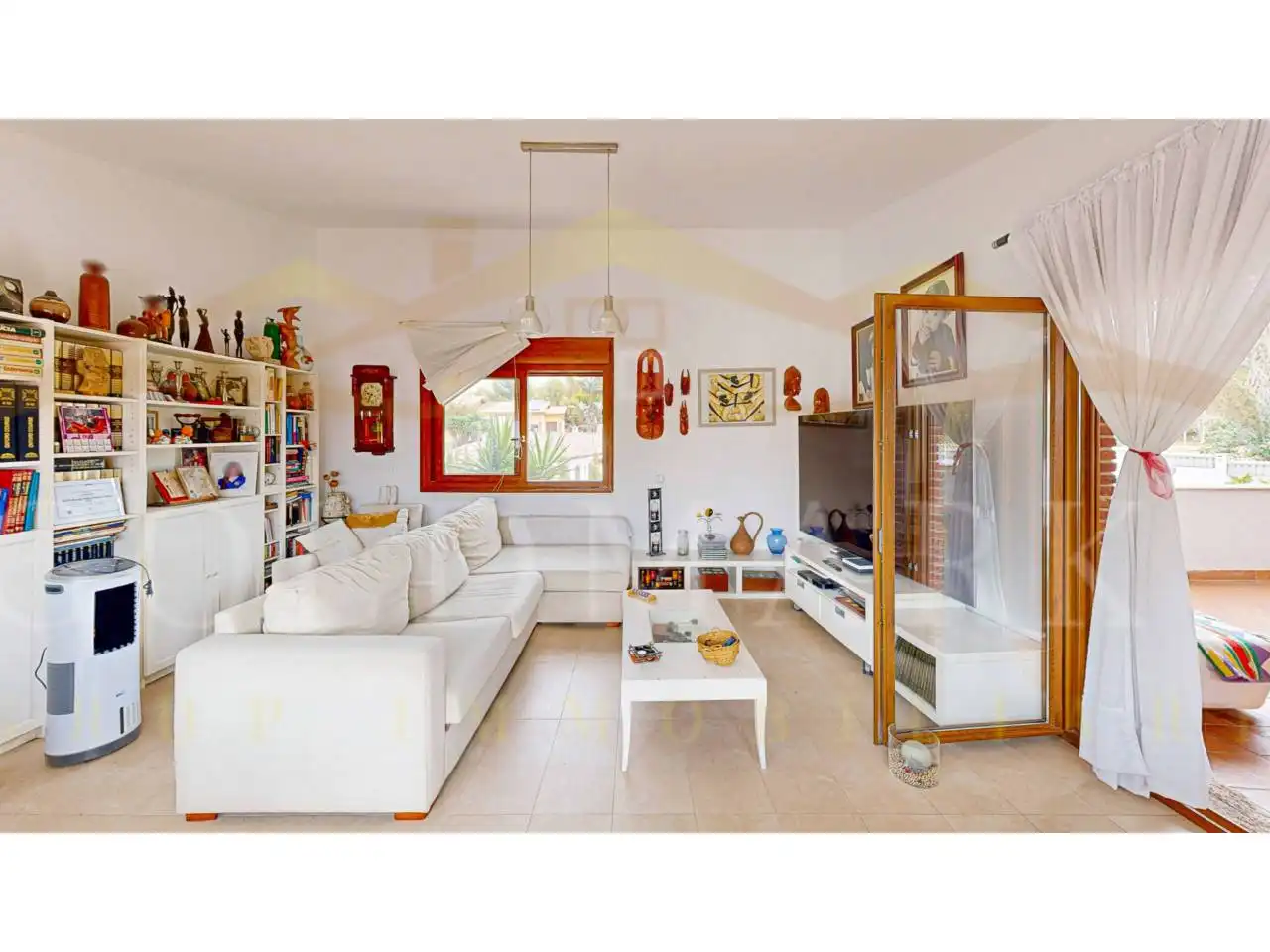 Sala de estar de Casa o chalet en venta en El Vendrell con Aire acondicionado, Calefacción y Jardín privado