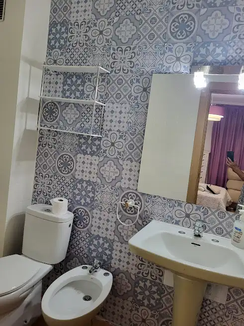 Bathroom of Flat for rent in Linares  with Air Conditioner, Heating and Furnished