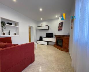Sala d'estar de Casa adosada en venda en La Línea de la Concepción