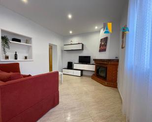 Living room of Single-family semi-detached for sale in La Línea de la Concepción