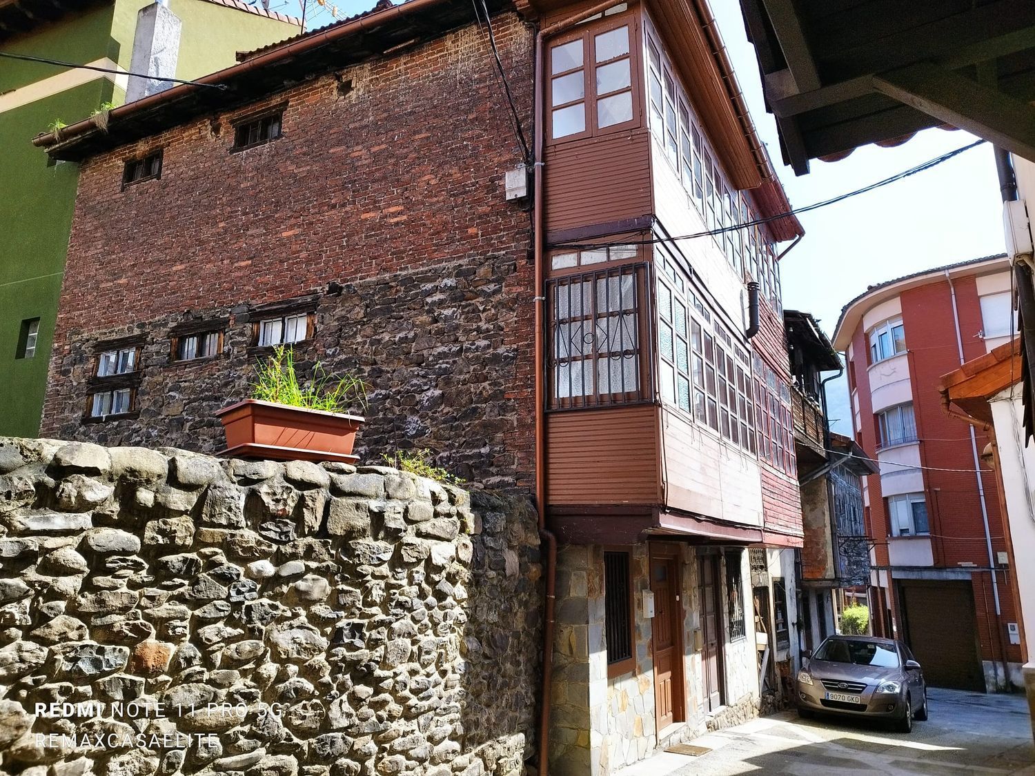 House or chalet for sale in Lena