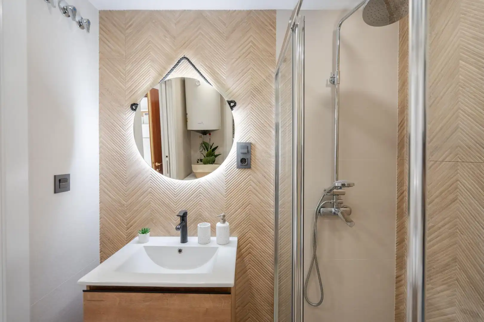 Piso en venta en Avenida Pablo Picasso, Barrio de Zaidín