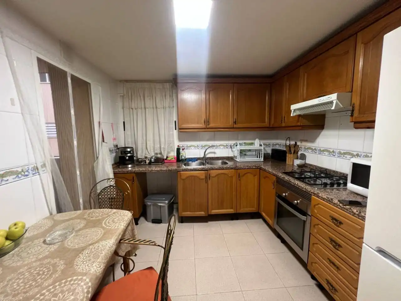 Küche von Wohnung zum Verkauf in Castellón de la Plana / Castelló de la Plana mit Klimaanlage, Abstellraum und Möbliert