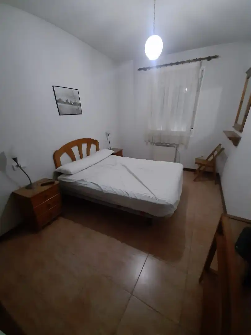 Habitación de Apartamento de alquiler en Úbeda con Amueblado y Balcón