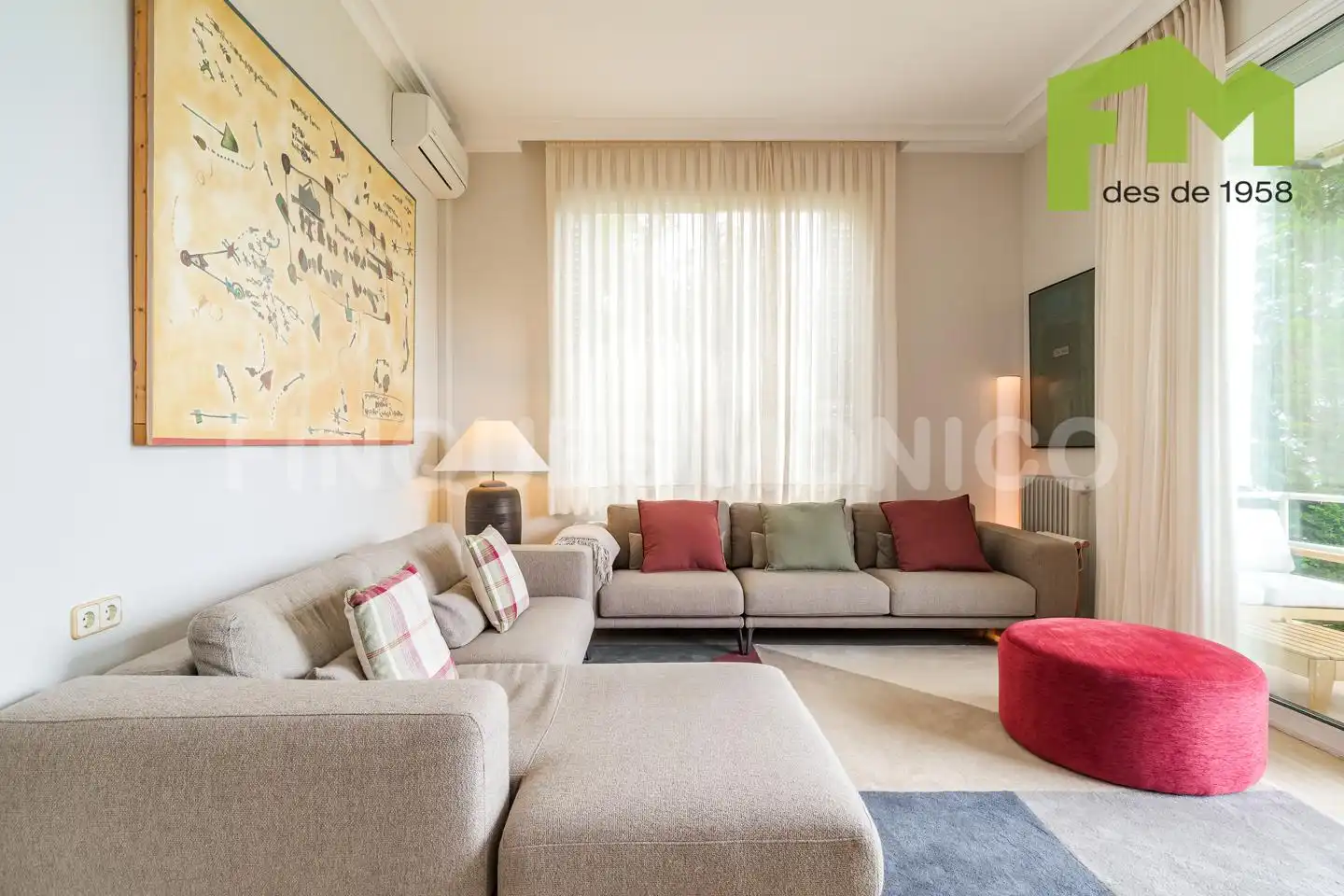 Sala de estar de Casa o chalet en venta en Teià con Calefacción, Jardín privado y Terraza