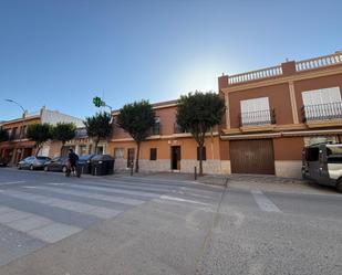 Exterior view of House or chalet for sale in El Cuervo de Sevilla  with Terrace and Balcony