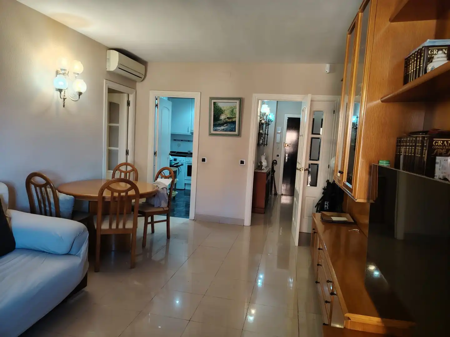 Piso con terraza en venta en Salut - Lloreda