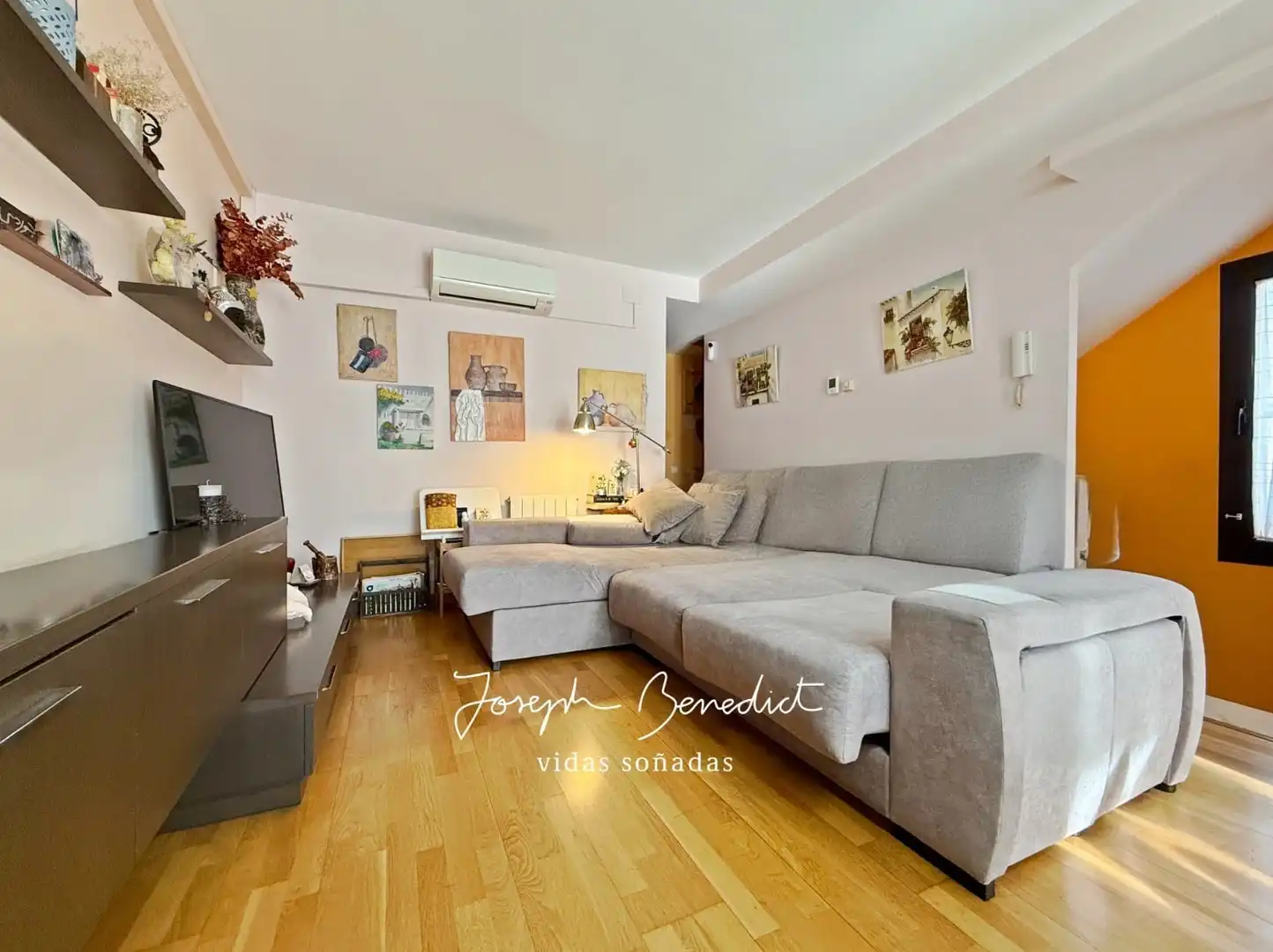 Sala de estar de Dúplex en venta en Viladecans con Aire acondicionado, Calefacción y Parquet