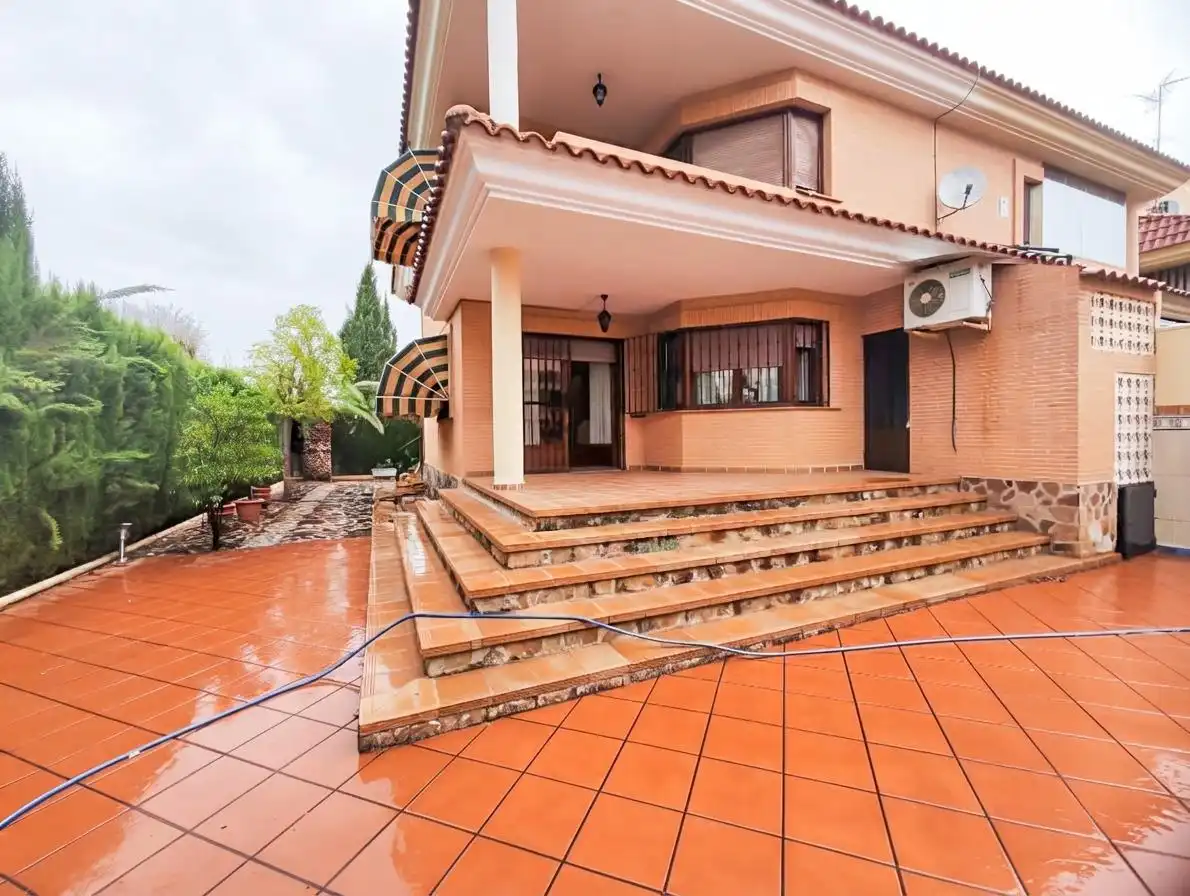 Casa adosada en venda a Puertollano, Ciudad Real