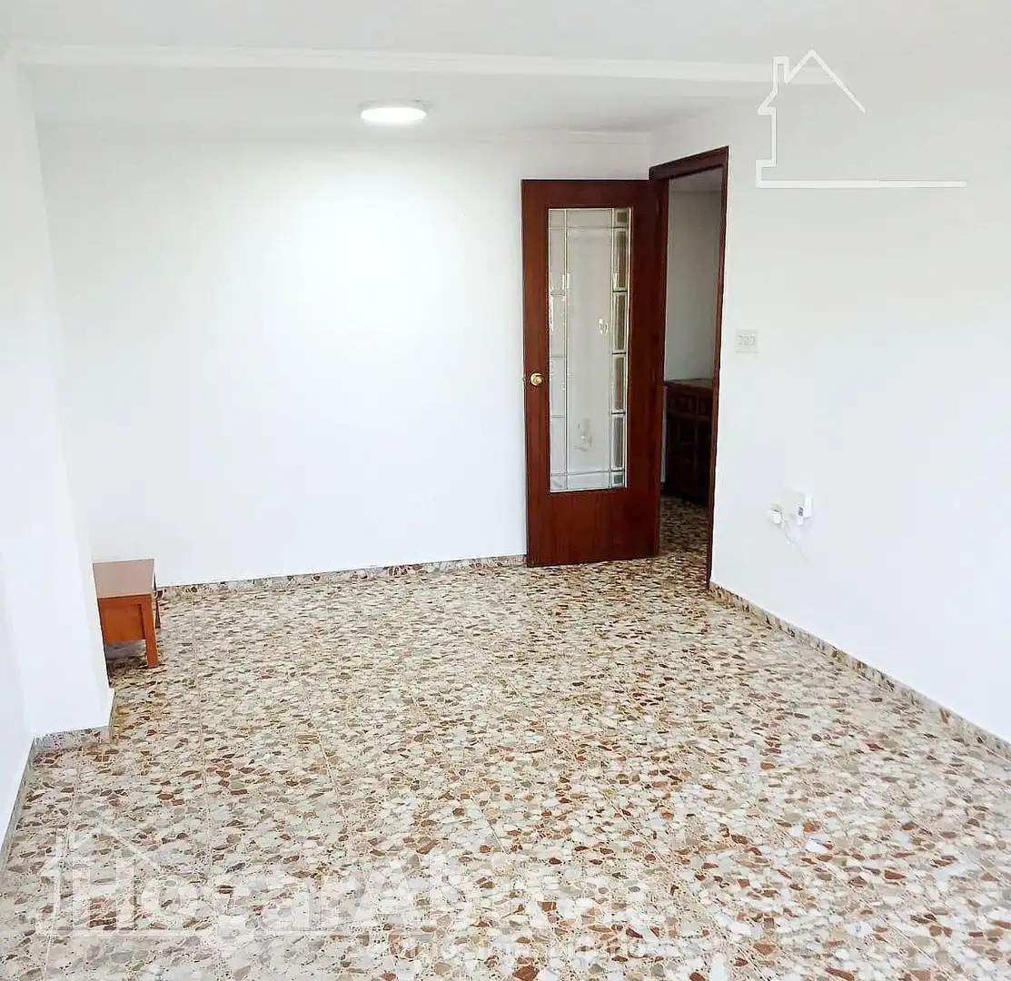 Piso en venta en Almenara con Balcón