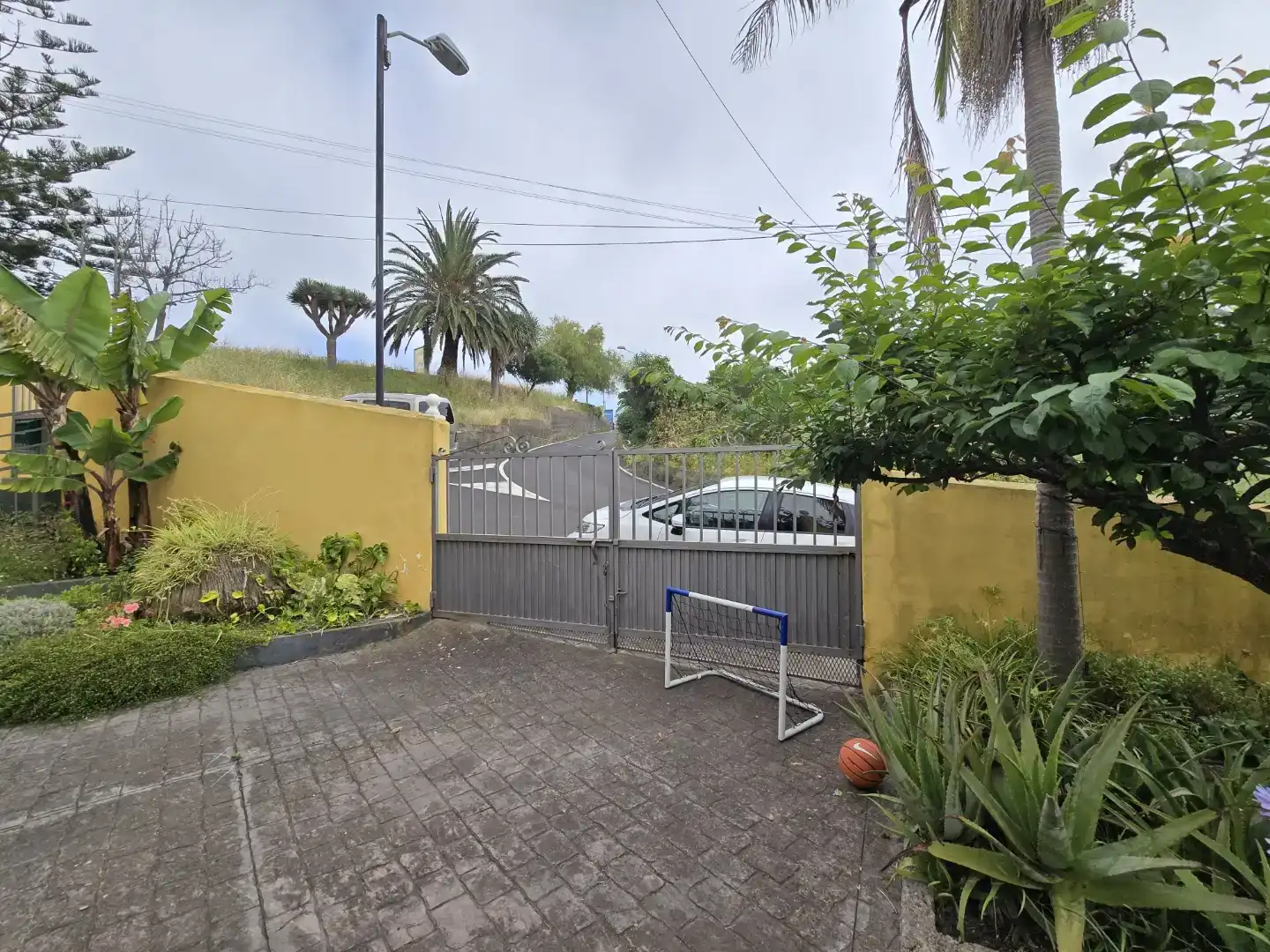 Vista exterior de Casa o xalet en venda en Tacoronte amb Balcó