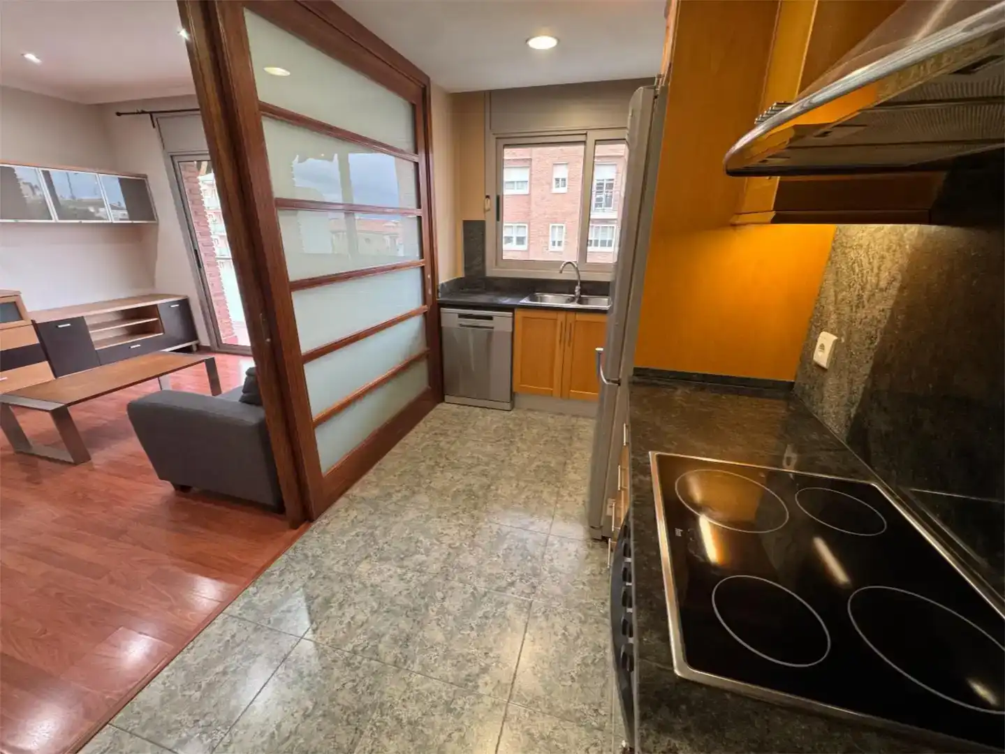 Kitchen of Flat for rent in Premià de Mar  with Air Conditioner, Parquet flooring and Storage room