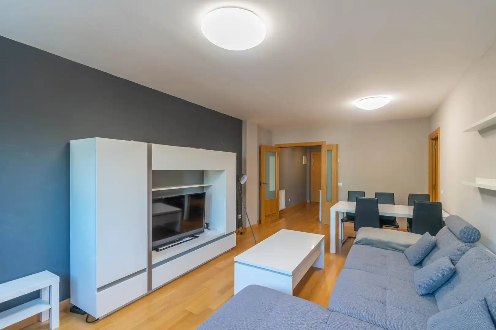 Sala de estar de Piso en venta en Aranguren con Calefacción, Parquet y Trastero