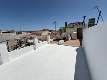 Casa con balcón en venta en Calle de los Molinos 52