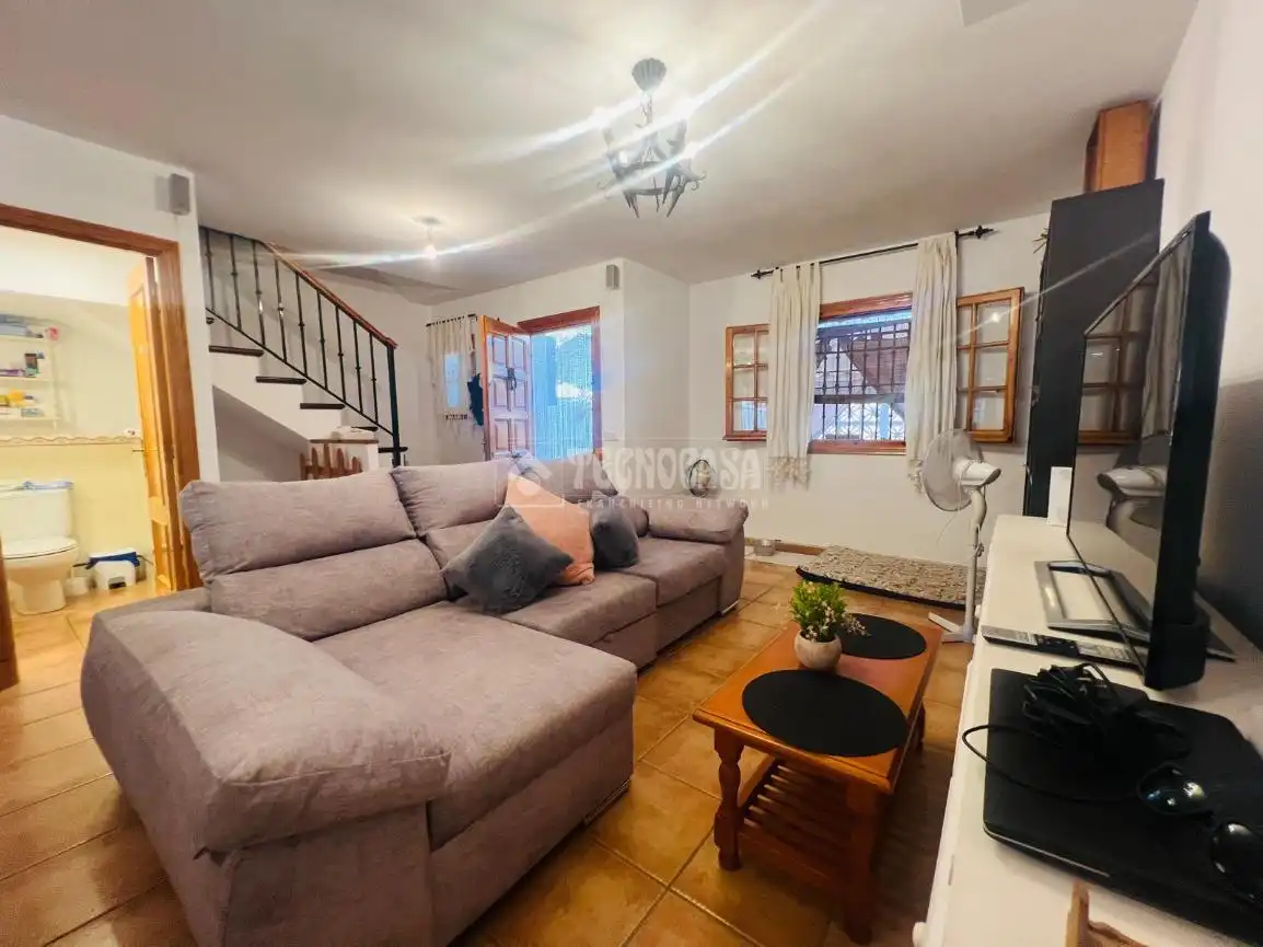 Sala de estar de Casa adosada en venta en San Roque