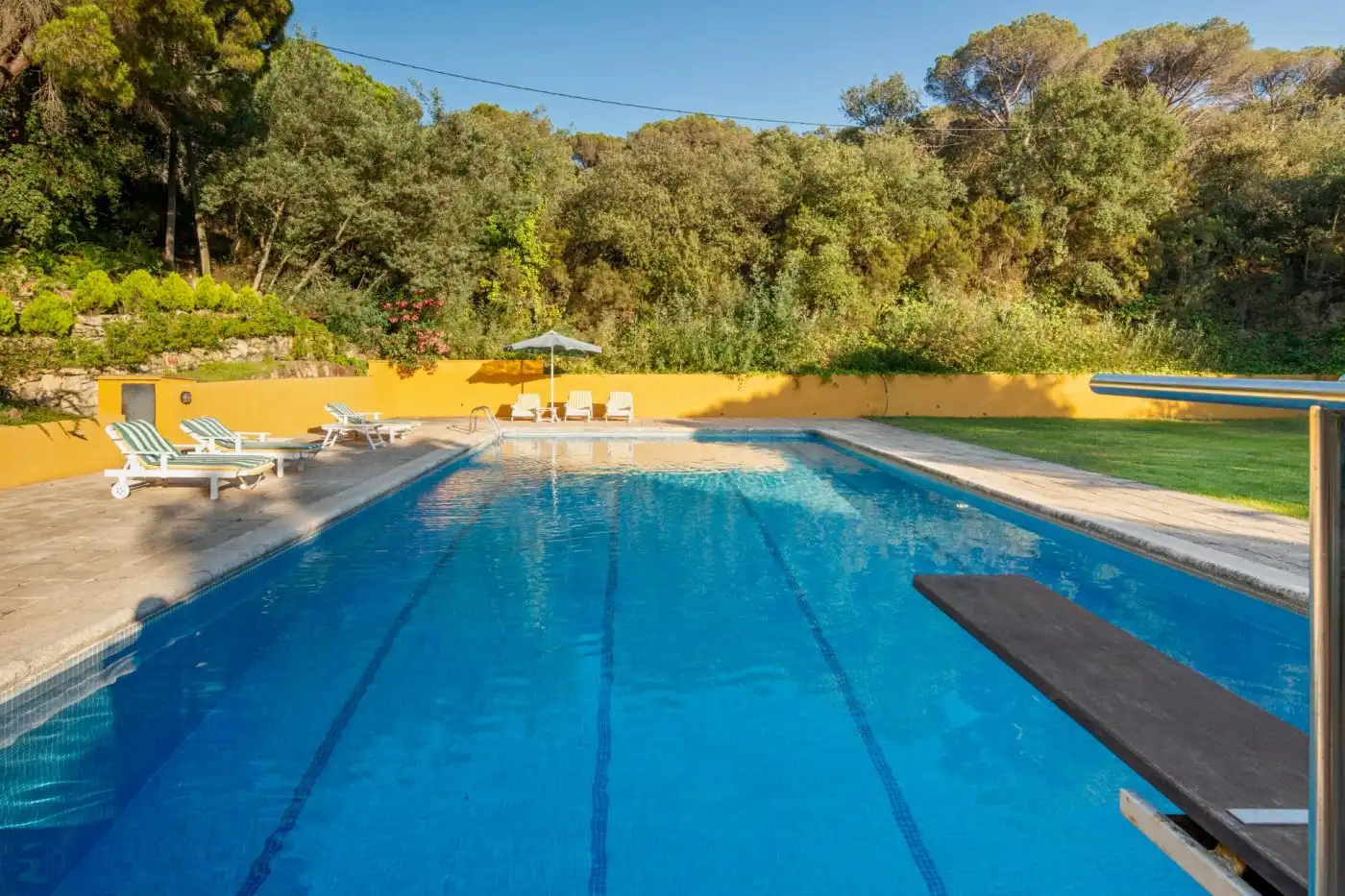 Piscina de Casa o chalet en venta en Castell d'Aro, Platja d'Aro i s'Agaró con Aire acondicionado, Jardín privado y Piscina